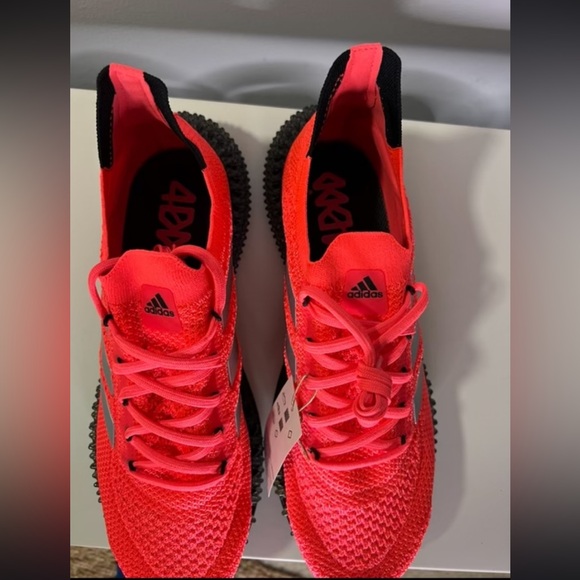 NWT - Running Adidas Course A Pied - Picture 3 of 4